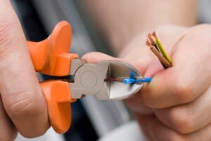 Hiring an Electrician in Minneapolis